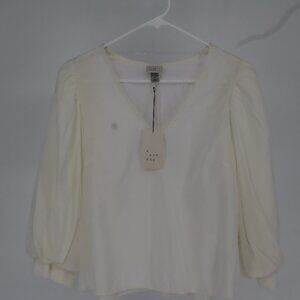 A New Day puff sleeve top blouse. NWT Size M